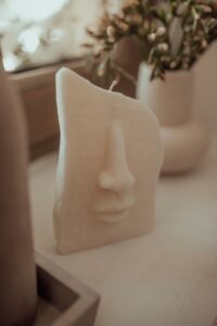 Stone Face Candle - imagine 2