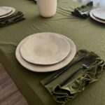 FAȚĂ DE MASĂ CLASICĂ DIN BUMBAC PRESPĂLAT - OLIVE GREEN