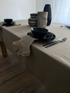 FAȚĂ DE MASĂ CLASICĂ DIN BUMBAC PRESPĂLAT - GREIGE