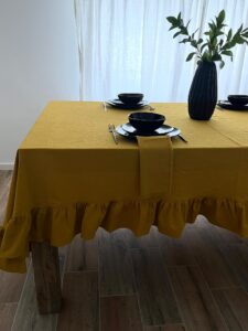 FAȚĂ DE MASĂ CU VOLĂNAȘ DIN BUMBAC PRESPĂLAT - SUNFLOWER YELLOW - imagine 4