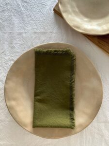 ȘERVETE DIN  BUMBAC PRESPĂLAT CU FRANJURI - OLIVE GREEN (SET DE 2) - imagine 4