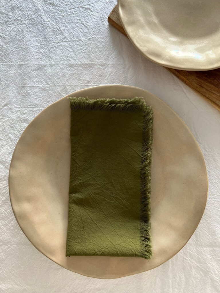 ȘERVETE DIN  BUMBAC PRESPĂLAT CU FRANJURI - OLIVE GREEN (SET DE 2) - imagine 4