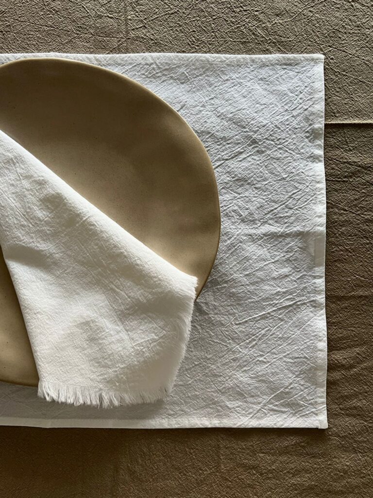 ȘERVETE DIN  BUMBAC PRESPĂLAT CU FRANJURI - PURE WHITE (SET DE 2) - imagine 3
