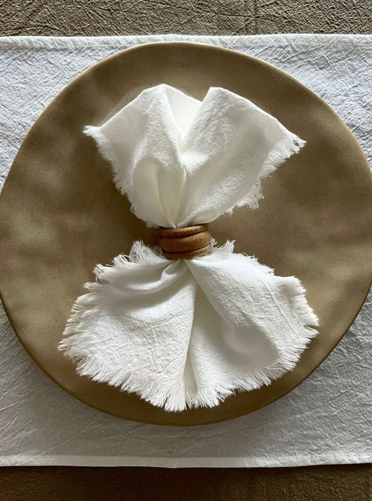 ȘERVETE DIN  BUMBAC PRESPĂLAT CU FRANJURI - PURE WHITE (SET DE 2) - imagine 2