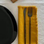 ȘERVETE DIN  BUMBAC PRESPĂLAT CU FRANJURI - SUNFLOWER YELLOW (SET DE 2)
