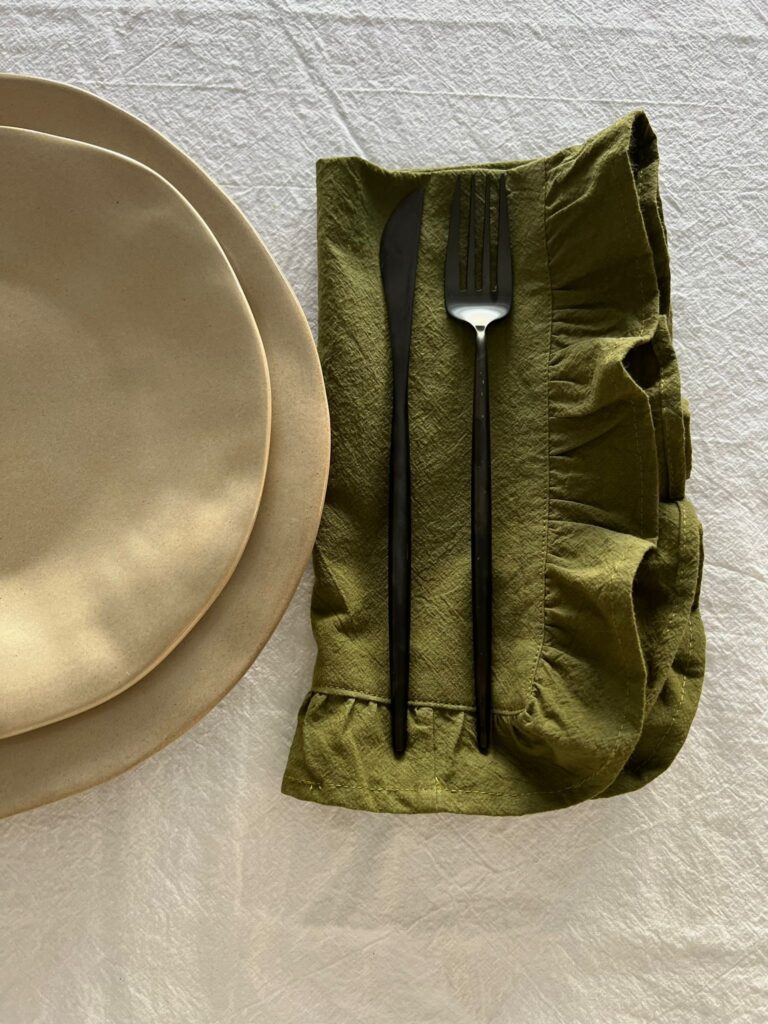 ȘERVETE DIN  BUMBAC PRESPĂLAT CU VOLĂNAȘE - OLIVE GREEN (SET DE 2) - imagine 4