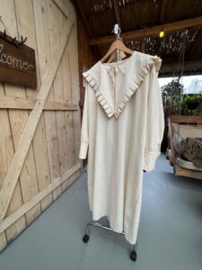 Rochie cu guler detasabil