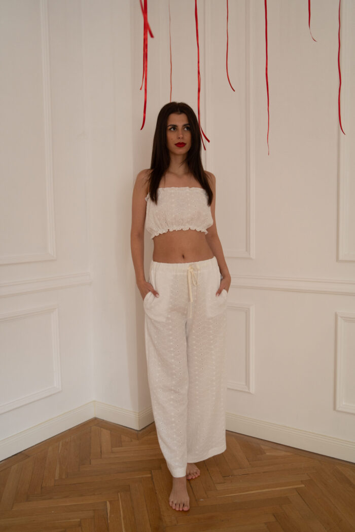 Pijama din muselină cu broderie - imagine 2
